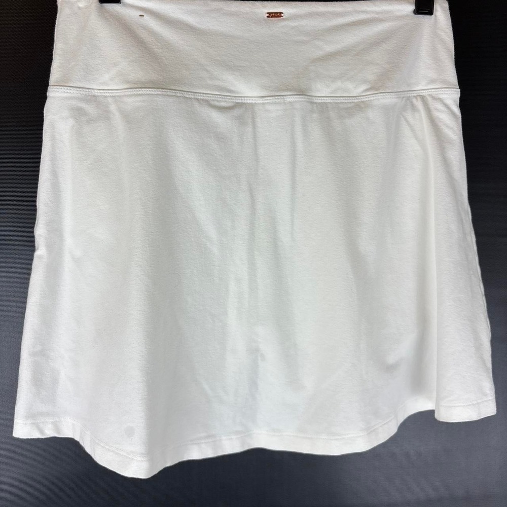 Womens Victoria's Secret PINK white mini skirt with built in shorts - Picture 2 of 4